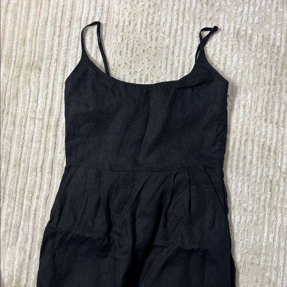 Quince Linen Scoopneck Black Midi Dress - Picture 2 of 4